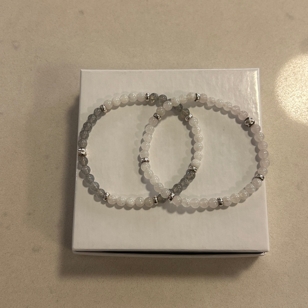 Rose Quartz & Moonstone&Labradorite stretchy bracelets in box & card meanings